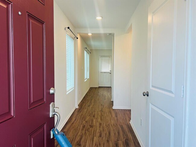 Photo - 176 Andross Ln