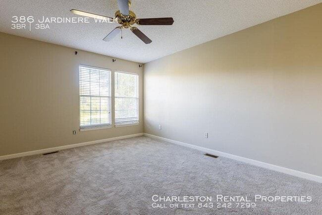 Photo - 386 Jardinere Walk