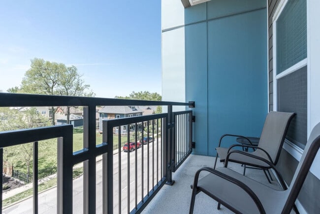Photo - 2205 N Delaware St Unidad ID1228600P