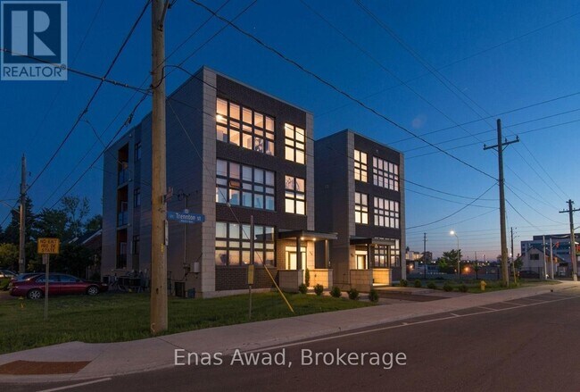 Photo - 322 Tremblay Rd Unit 3