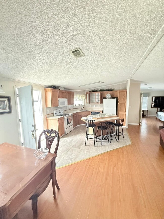 Photo - 2090 SW 85th Ave