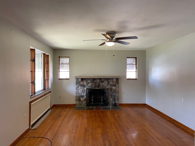 Photo - 4517 Lincoln Ave