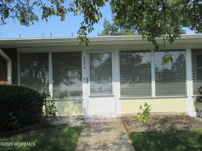 Photo - 363B Chesterfield Ct