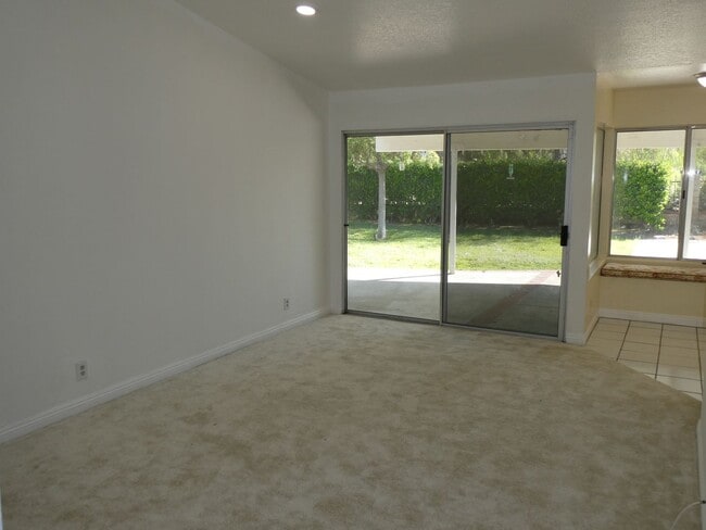 Photo - Single Story 3 Bedroom Home for Rent in Sa...