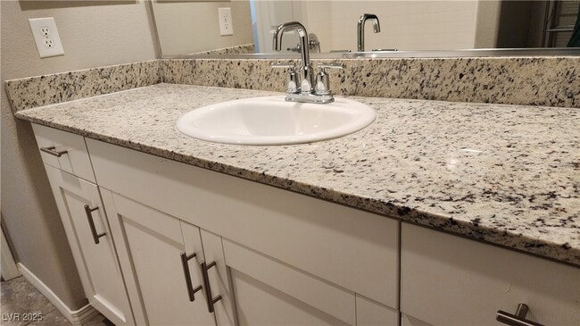 Building Photo - 7858 Morganite Ave