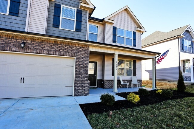 Photo - 1076 Black Oak Cir