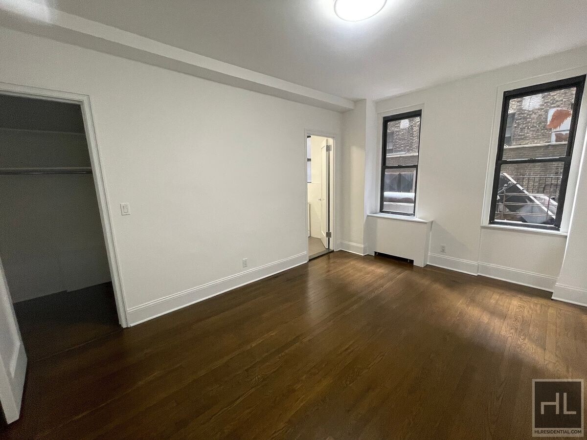 Photo - EAST 46 STREET Unidad 3J