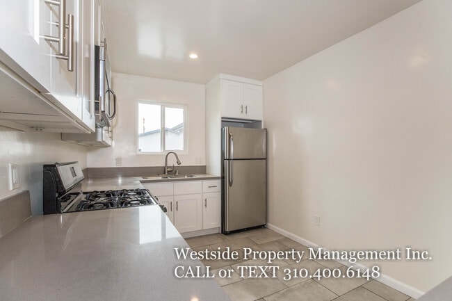 Photo - 1270 W 39th St