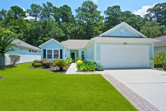 Photo - 211 Hampton Cir