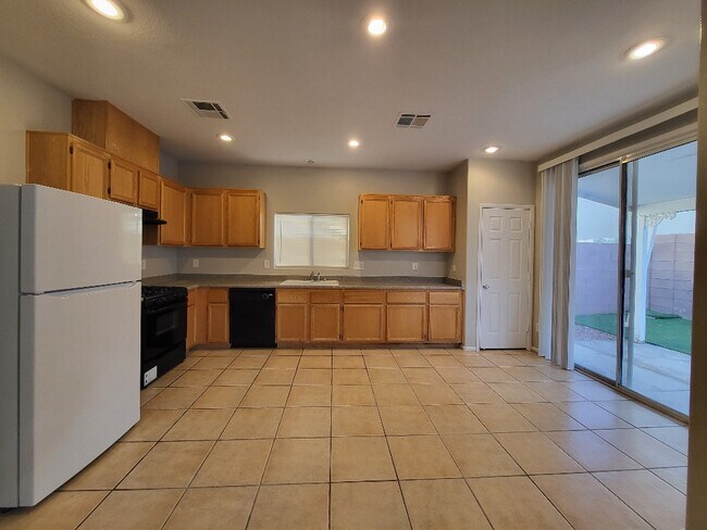 Photo - 6785 Antique Oak Ct