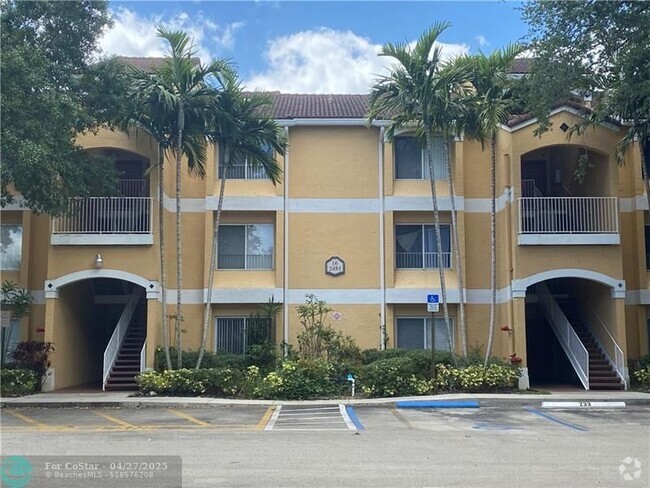 Building Photo - 2485 NW 33rd St Unit 1604 Rental