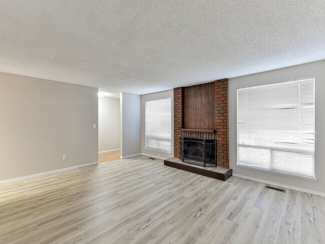 Photo - 46003Aa Unit A