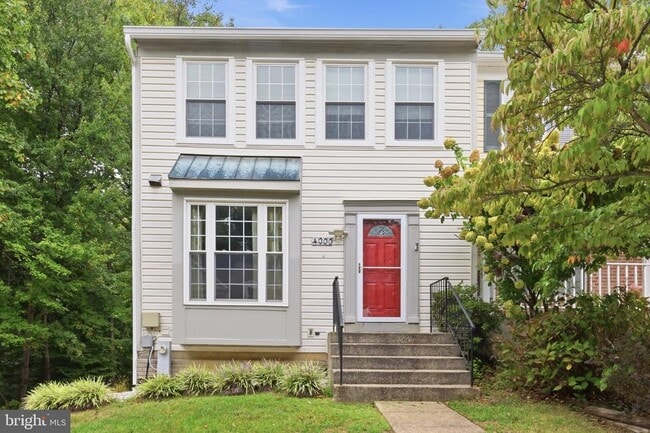 4000 Sparrow House Ln