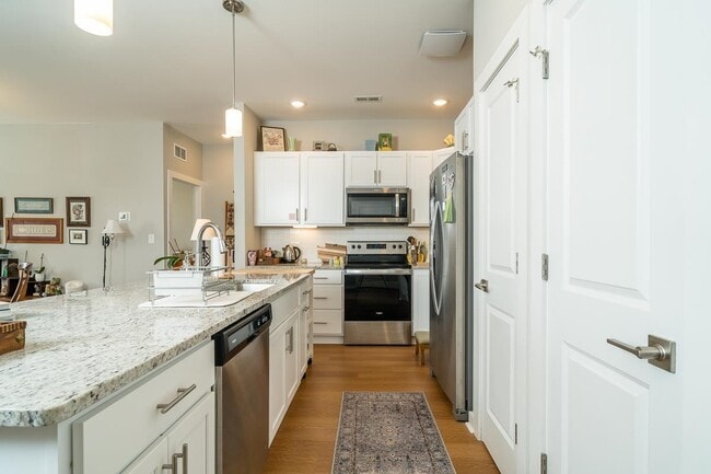 Photo - 1559 Crownpoint Dr Unit 206