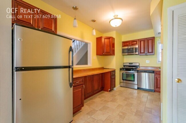 Photo - 2055 Catharine St Apartment Unit 2