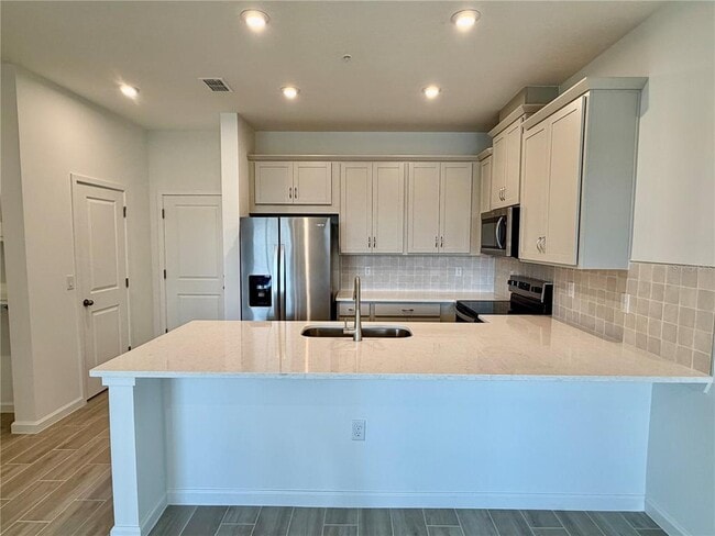 Photo - 9976 Red Canoe Aly