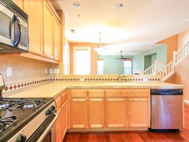 Photo - Beautiful and Spacious 3BR 2.5BA Single Family Home