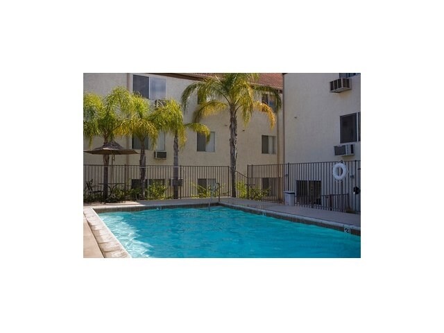 Piscina - Pravada East