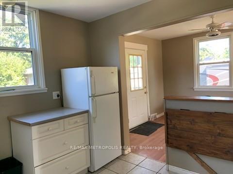 Photo - 1254 Lakeshore Rd