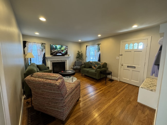 Photo - 3911 Alton Rd