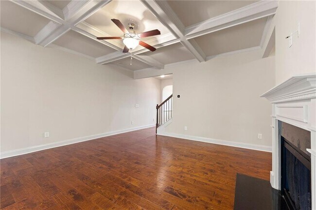 2462 Whiteoak Run