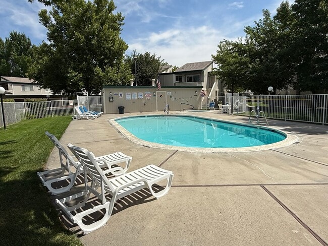 Photo - 2402 Sunny Slope Dr