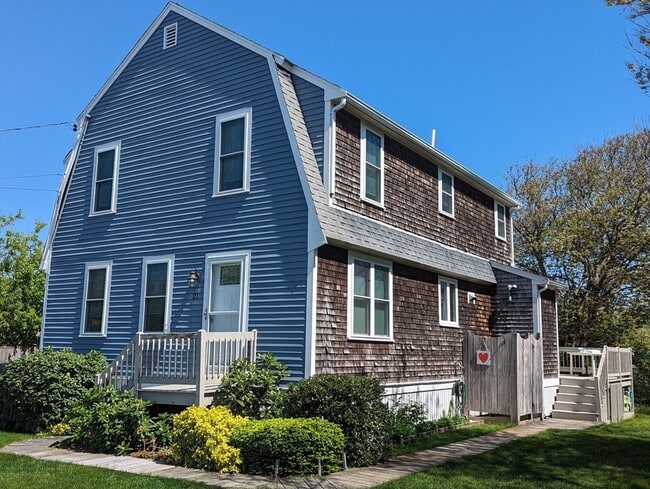Photo - 21 Mayflower Ln