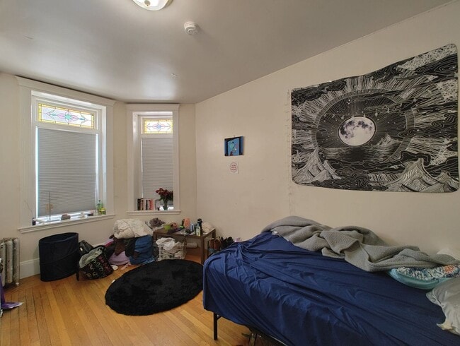 Photo - 445 Park Dr