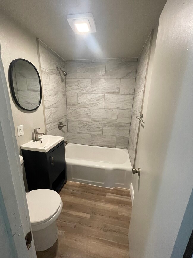 Photo - 2608 N 40th St Unidad 2608a