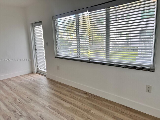 Photo - 7207 Bay Dr Unit 24