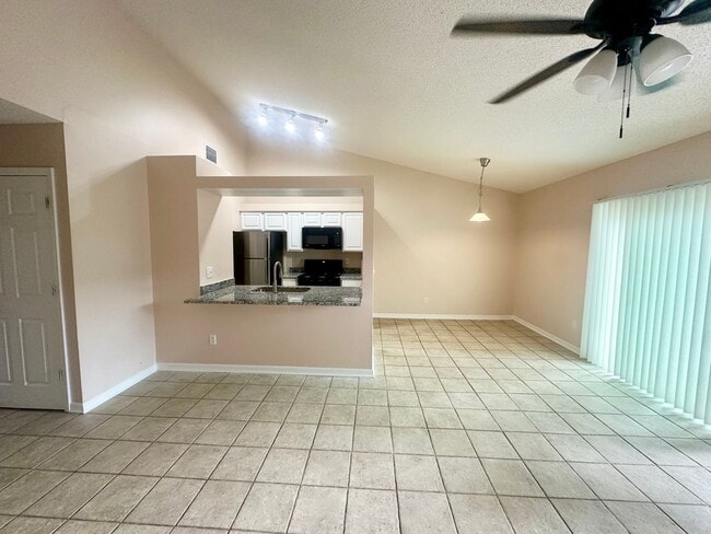Photo - 346 N Cervidae Dr