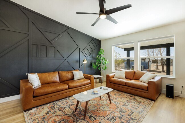 Photo - Beautiful 5 Bedroom 4 Bathroom with AMAZING VIEWS!!