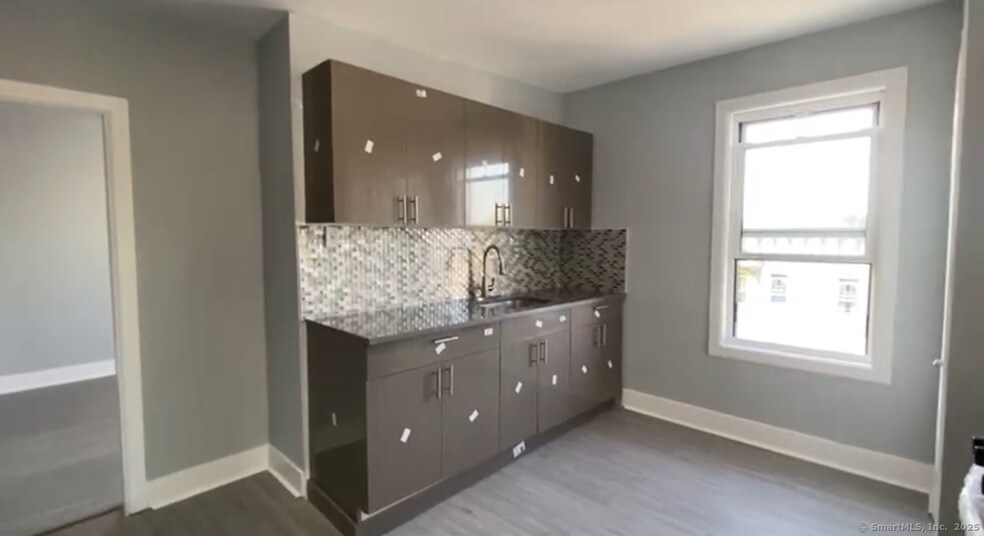 Photo - 782 Hallett St Condo Unit 6