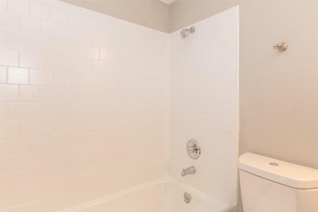 Photo - 1212 Hampshire Ln Unit 237-1