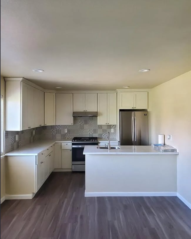 Photo - 1940 Peabody Rd Unit 1