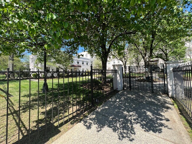 Photo - 3870 9th St SE Unit 202