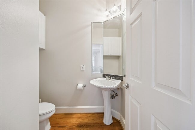 Building Photo - 2422 Dorrington St Unit A