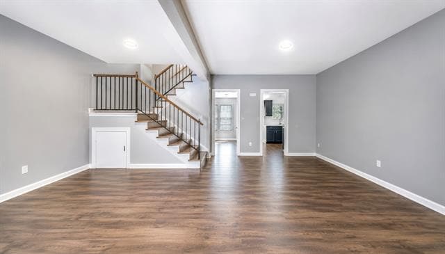 Photo - 6321 Walraven Cir
