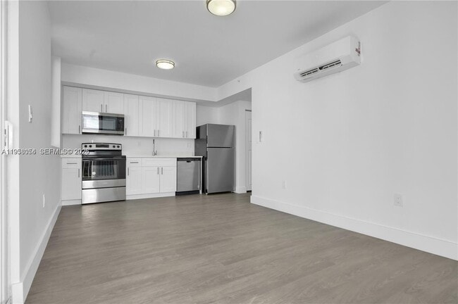 Photo - 1620 NW 18th St Unidad 104