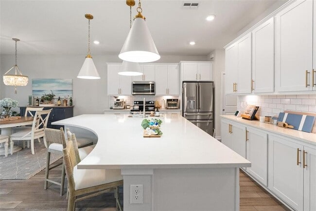 Photo - 351 Surfside Ave NE