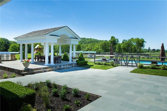 Photo - 200 Chase Rd