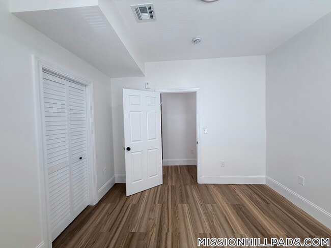 111 Dale St Unit 2