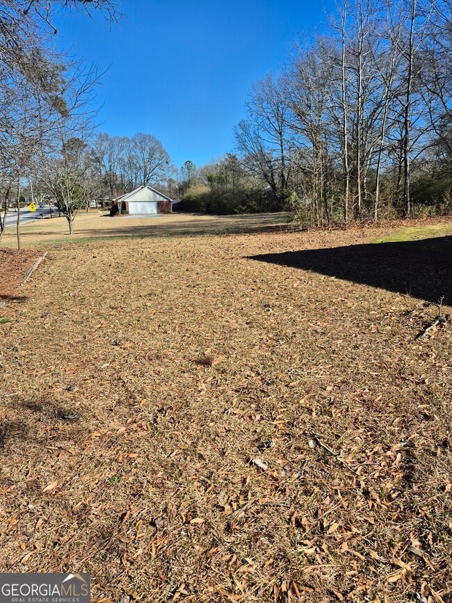 Photo - 626 Grayson Pkwy