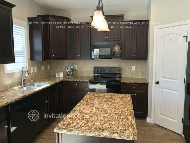 Photo - 540 McCarthy Dr