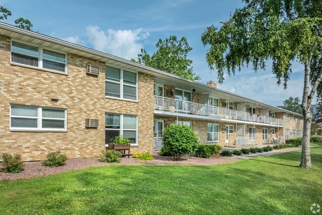 Building Photo - Newly Remodeled 2 Bedroom with washer & dryer behind Hilldale Mall! Unit 118A