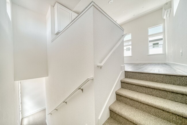 Photo - D53 Unit Carriage House
