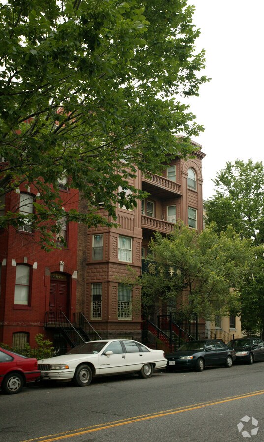 Photo - 510 Eye St NW Apartments