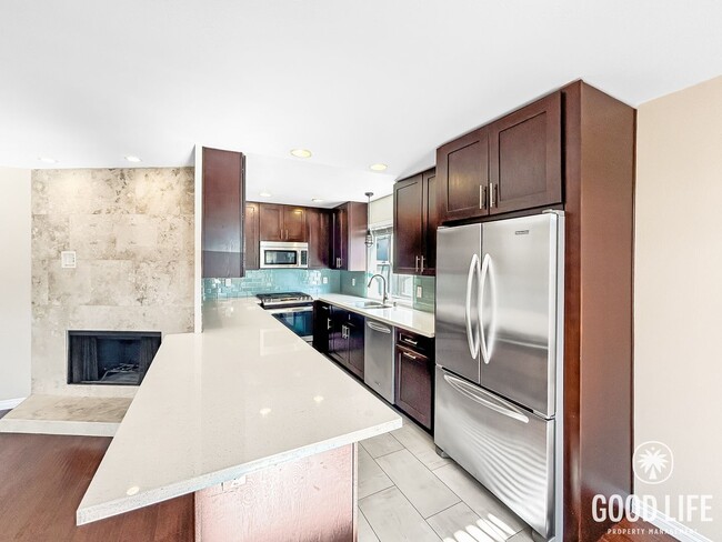 Photo - Beautiful 3B/2BA condo with Washer/Dryer & Large Backyard in Midway District! Unit 2