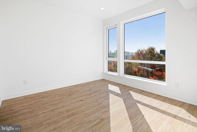 Photo - 701-7 Cecil B. Moore Ave Unit 3