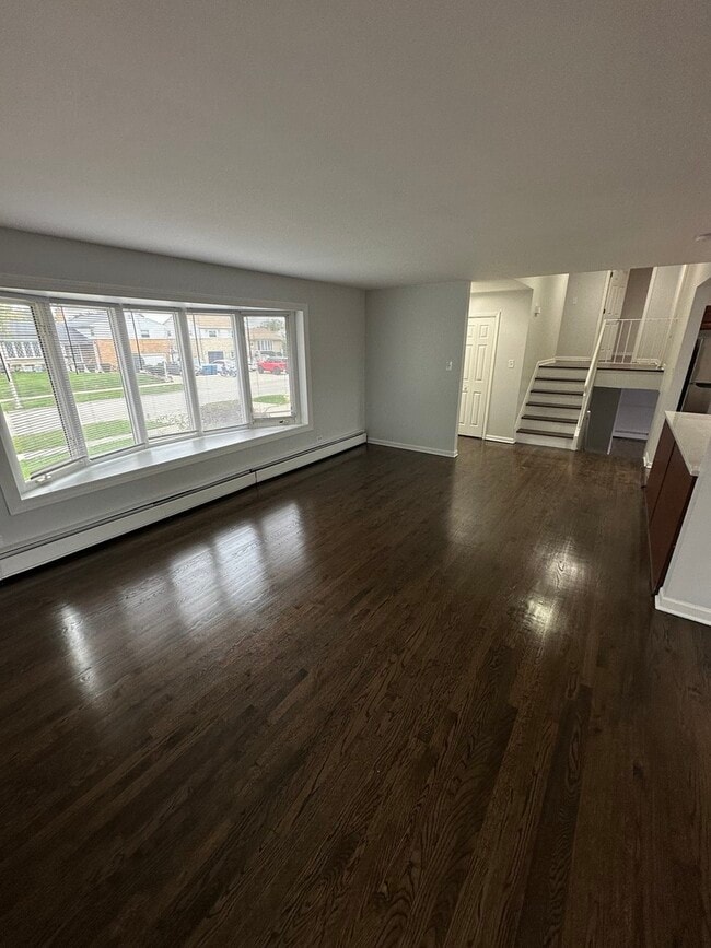 Photo - 301 Division St